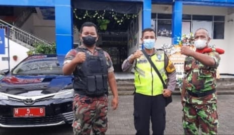 Bhabinkamtibmas Dukuh Dan Babinsa Pengamanan Pembukaan RAPIMWIL II Pemuda Muhammadiyah Di SD Muhammadiyah Plus