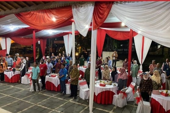 Sinergitas Bhabinkamtibmas Kalicacing Bersama Babinsa Pengamanan Welcome Dinner Rakornas Primkopti Se-Indonesia (Gakoptindo)