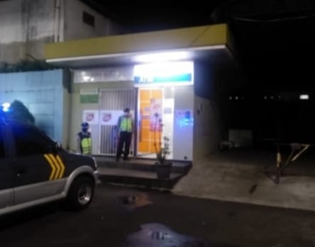 Antisiapsi Pencurian Mesin ATM Polsek Sidomukti Patroli Perbakan