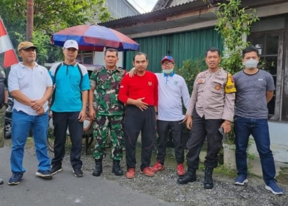 Bhabinkamtibmas Mangunsari Bersama Babinsa Hadiri Dan Berikan Pengamanan Pencanangan Kampung Super Tangguh