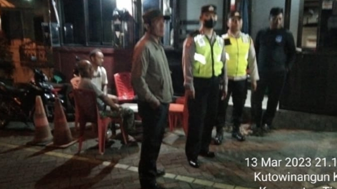 Ciptakan Situasi Kamtibmas Yang Nyaman, Patroli Polsek Tingkir Sambang Ke Perumahan Wahid