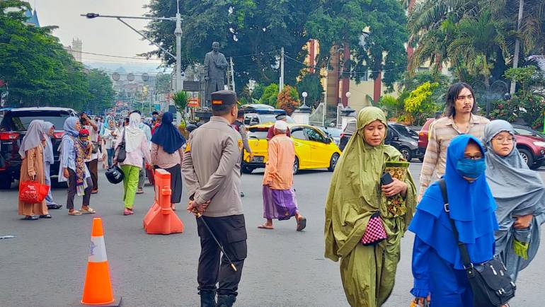 Polres Salatiga Berikan Pengamanan Sholat Idul Fitri Jamaah Muhammadiyah Kota Salatiga