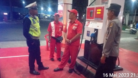 Blue Light Patrol Polsek Tingkir Cek Stock BBM Di SPBU Payaman