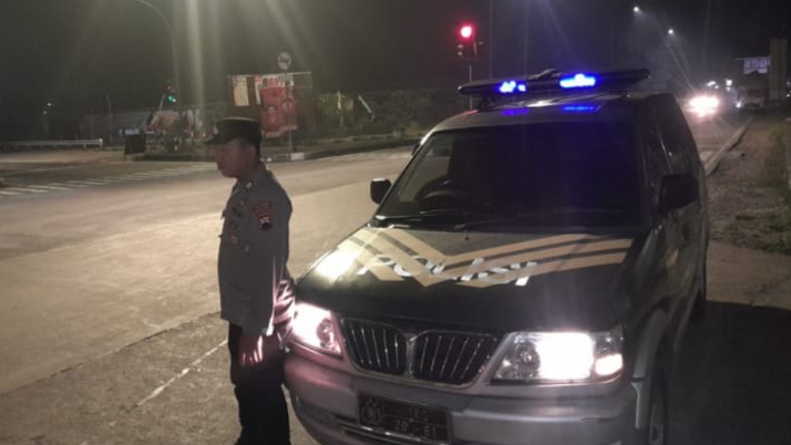 Antisipasi Gangguan Kamtibmas, Patroli Polsek Tingkir Sambang Ke Pertigaan Exit Tol Salatiga