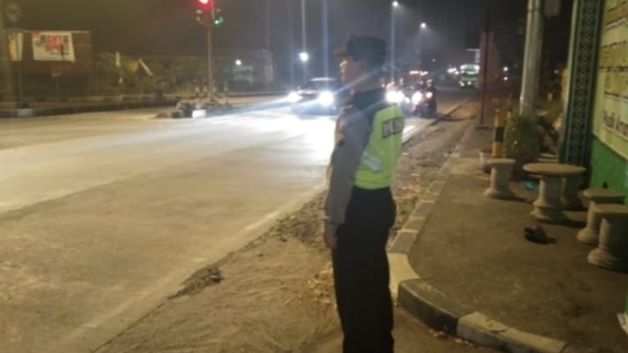 Cegah Gangguan Kamtibmas, Patroli Polsek Tingkir Sambang Pertigaan Exit Tol