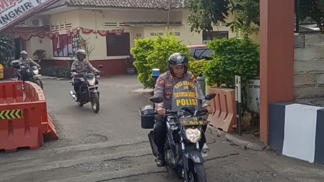 Jamin Keamanan, Kapolsek Tingkir Terjun Langsung Pimpin Patroli Sepeda Motor