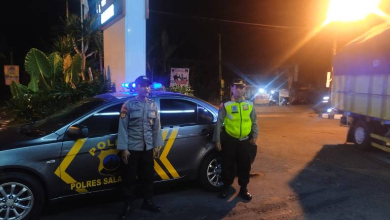 Antispasi Balap Liar dan Knalpot Brong, Blue Light Patrol Polsek Tingkir Sambang Exit Tol Salatiga