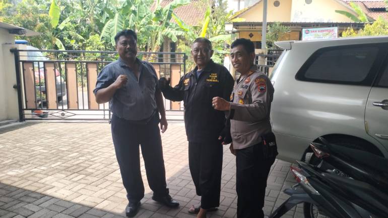 Anggota Polsek Tingkir Himbau Ketua FKPM Mampu Menjaga Kerukunan Antar Warga