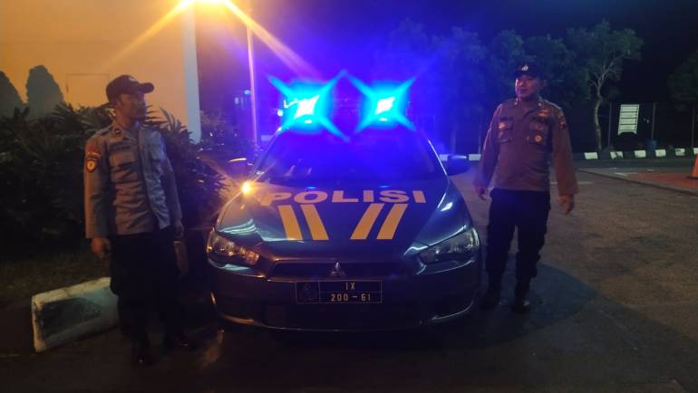 Jaga Kondusifitas Kamtibmas Jelang Pemilu 2024, Blue Light Patrol Polsek Tingkir Sambang Perumahan Wahid