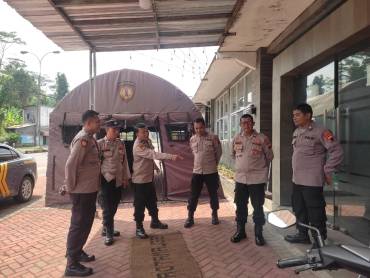 Tahap Kampanye, Polsek Sidomukti Intensifkan Patroli ke Gudang Logistik KPU